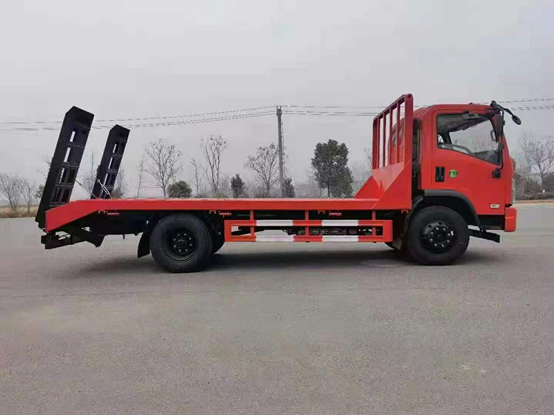 國(guó)六東風(fēng)福瑞卡單橋平板運(yùn)輸車(chē)
